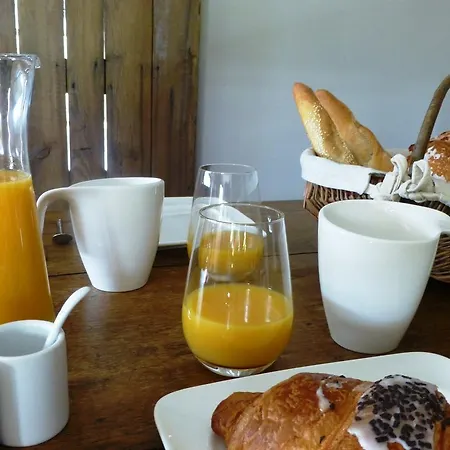 L’été En Novembre Couette-café 3*