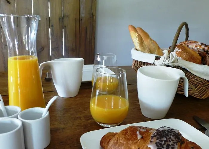 L'ete En Novembre Bed & Breakfast 3*